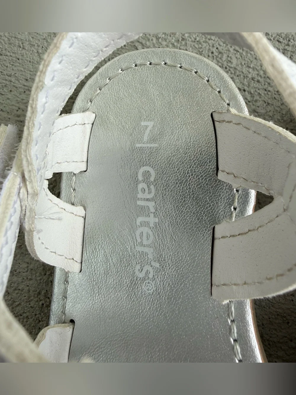 NWOT Carter's White Flower Toddler Spring Summer Faux Leather Sandals Size 7